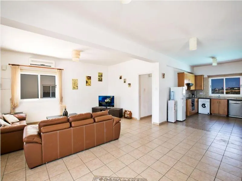 Carilisto Villas Big 4 Bedrooms In Center Of Ayia Napa 0*,